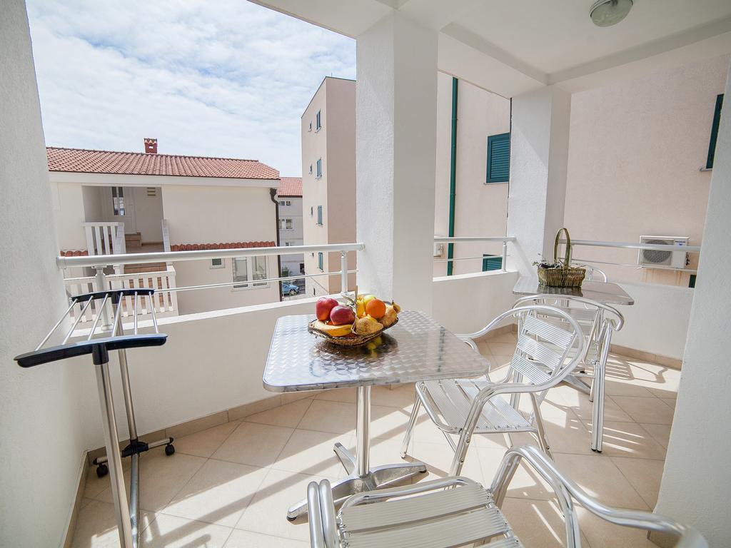 Apartments Ivan Petrovac Rum bild