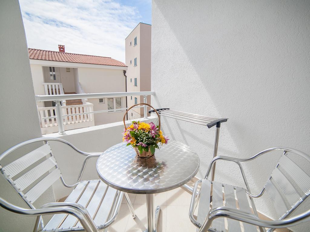 Apartments Ivan Petrovac Rum bild